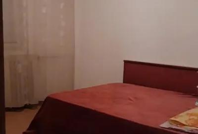 Apartament cu 3 camere decomandat în Rahova