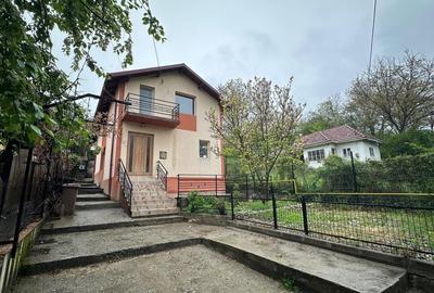 Casă individuală cu 3 camere cu Canalizare în Ștefănești