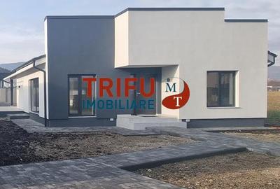 Casă individuală cu 3 camere cu Canalizare în Ampoi 1