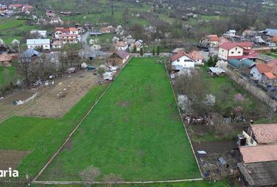 Teren de 2823 mp, în Sălătrucel - 3
