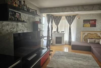 Casă cu 4 camere în Valea Mare