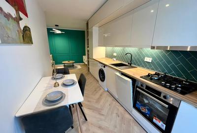 Apartament cu 3 camere semidecomandat, mobilat în Florești - 2