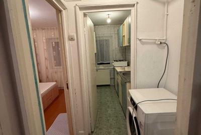 Apartament cu 2 camere semidecomandat în Micro 6 - 3