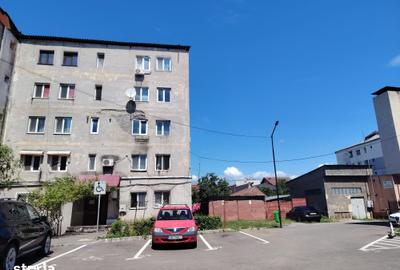 Apartament cu 3 camere în Micro 9