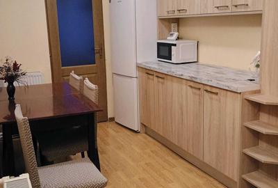 Apartament cu 2 camere decomandat în Central - 1