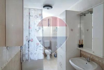 Casă cu 4 camere cu Teren 127 Mp în Cantemir