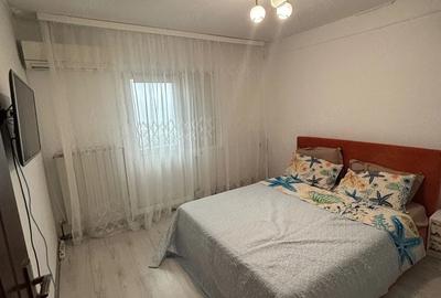 Apartament cu 2 camere decomandat, mobilat în Central