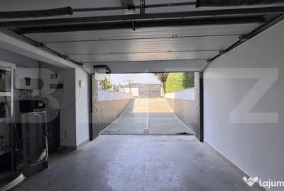 Casă cu 5 camere cu Teren 1307 Mp în Romanești - 1