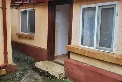 Casă cu 3 camere în 23 August