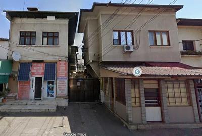 Casă cu 4 camere în Central - 1