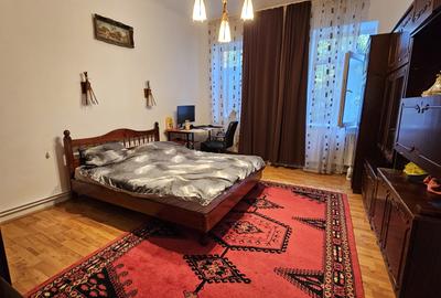 Apartament cu 2 camere decomandat în Centrul Civic