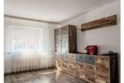 Apartament cu 2 camere decomandat în Km 5