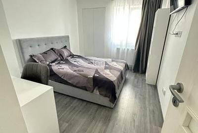 Apartament cu 2 camere semidecomandat în Apărătorii Patriei