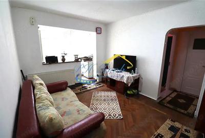 Apartament cu 2 camere semidecomandat în Liceul Militar - 1