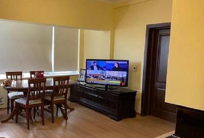 Apartament cu 4 camere decomandat în Grigorescu