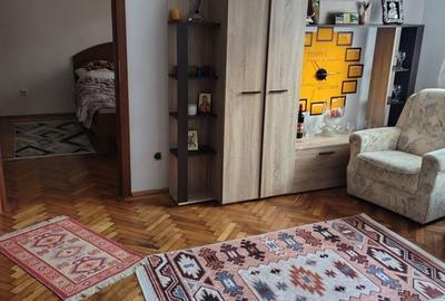 Apartament cu 3 camere decomandat în Central - 6