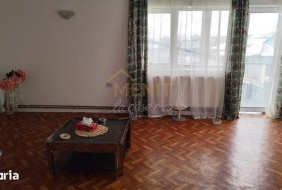 Casă cu 7 camere cu Canalizare în Păulești - 4