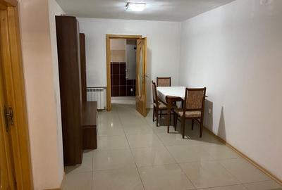 Apartament cu 3 camere decomandat în Central - 3