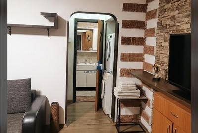 Apartament cu 2 camere semidecomandat în Berceni