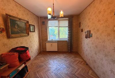 Apartament cu 3 camere decomandat în Berceni - 6