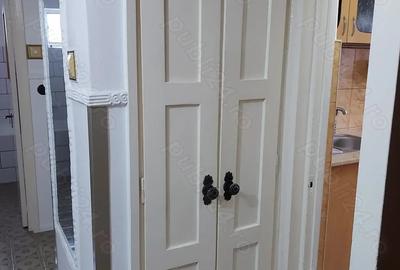 Apartament cu 2 camere decomandat în Micro 5