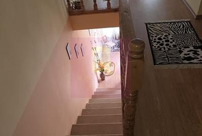Casă cu 3 camere în Central