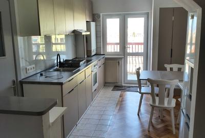 Apartament cu 2 camere decomandat în Exterior Vest