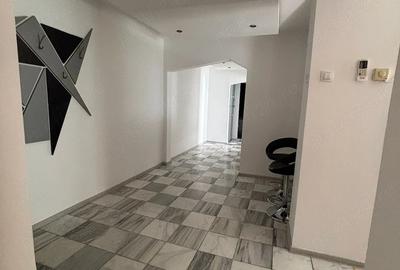 Apartament cu 3 camere decomandat în Zimbru