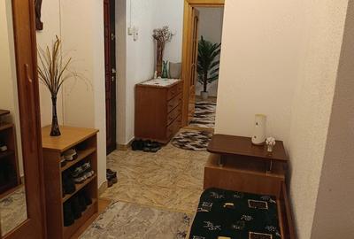 Apartament cu 3 camere decomandat în Central - 2