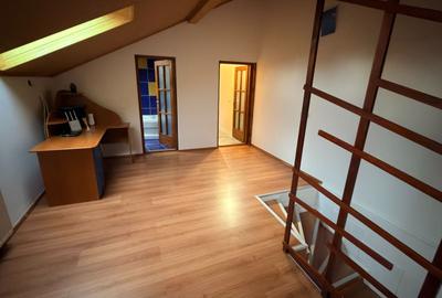 Casă cu 6 camere cu Teren 200 Mp în Calea Dumbrăvii - 4