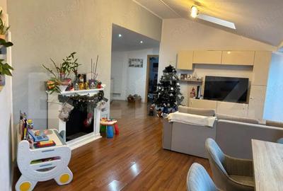 Apartament cu 3 camere decomandat în Central - 1