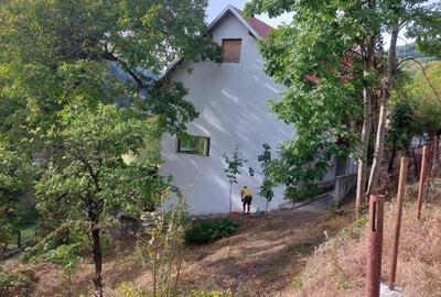 Casă cu 4 camere în Central - 3