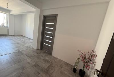 Apartament cu 2 camere decomandat, mobilat în Florești - 11