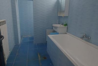 Casă cu Teren 450 Mp în Central - 1
