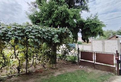 Casă cu 4 camere în Podu Cristinii