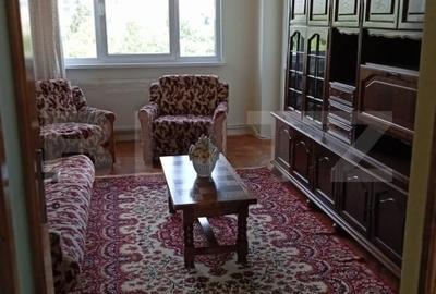 Apartament cu 3 camere decomandat, mobilat în Nord-Est