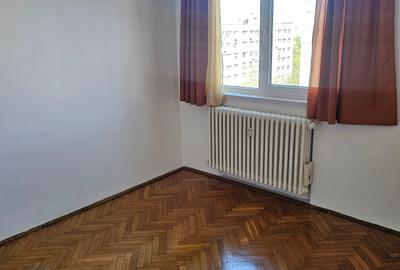 Apartament cu 3 camere circular în Drumul Taberei