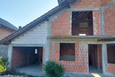 Casă cu 3 camere cu Teren 500 Mp în Sânmihaiu German - 2