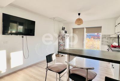 Casă cu 3 camere cu Teren 300 Mp în Șega