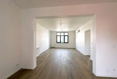 Apartament cu 5 camere decomandat în Floreasca