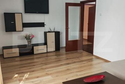 Apartament cu 3 camere decomandat în Decebal - 2