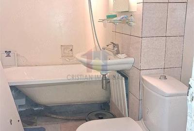 Apartament cu 2 camere decomandat în Central