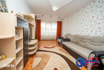 Apartament cu 3 camere decomandat în Babadag - 1