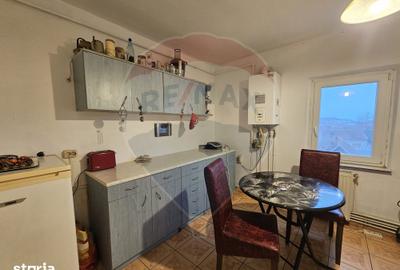 Apartament cu 7 camere în Central
