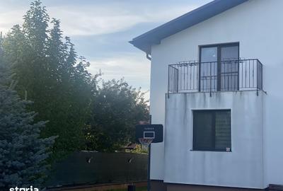 Casă cu 5 camere cu Teren 503 Mp în Șerbănești