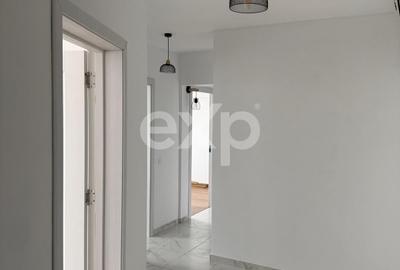Apartament cu 4 camere decomandat în Tineretului
