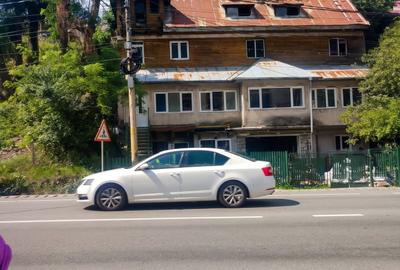 Casă cu 9 camere cu Canalizare în Dârste