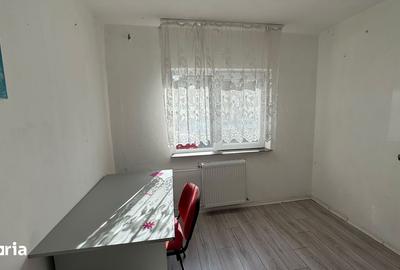 Apartament cu 3 camere în Decebal - 10