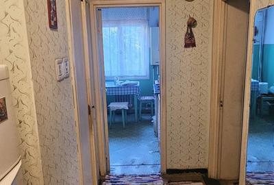 Apartament cu 4 camere decomandat în Podu Roș - 2