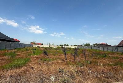 Teren de 1700 mp, în Fundeni